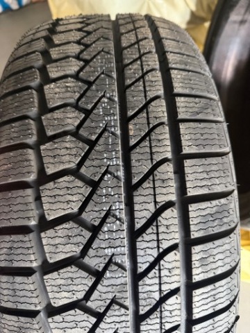 ШИНИ ЗИМОВІ GOODRIDE ZUPERSNOW Z-507 225/40 R19 93V XL – КОМПЛЕКТ 4 SZT. 