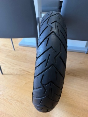 PIRELLI SCORPION TRAIL II 120/70 ZR19 60W DOT 2024 – 3000 KM – ДУЖЕ ХОРОШИЙ СТАН 