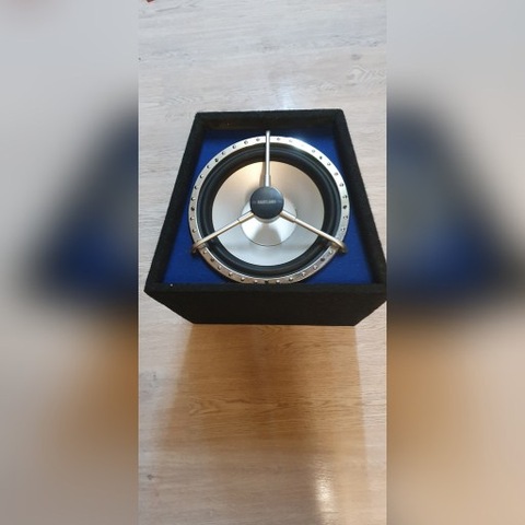 TUBA BASOWA SUBWOOFER REVELAND  