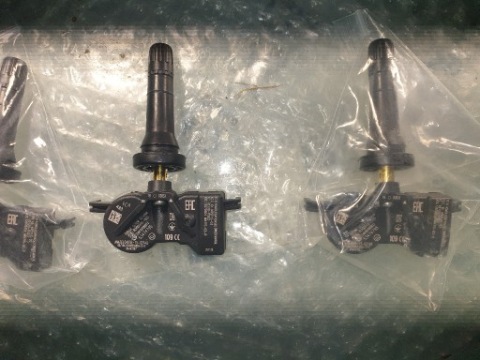 ДАТЧИК ТИСКУ W KOLACH TPMS JEEP RENEGADE 53474795 НОВИЙ 