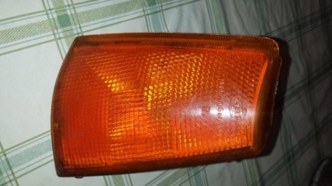 ПОВОРОТНИК ПРАВИЙ ПЕРЕДНІЙ OPEL (KADETT E C14NZ) 