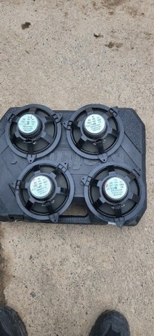 ALTAVOCES PARTE DELANTERA PARTE TRASERA AUDI A6 C5 BLAUPUNKT  