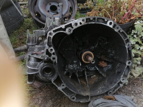 КОРОБКА ПЕРЕДАЧ RENAULT MEGANE 2CC 1.9 DCI 