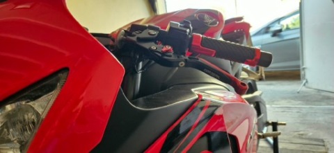 KLAMKI, MANETKI, CIEZARKI HONDA CBR 1000RR НОВЕ 