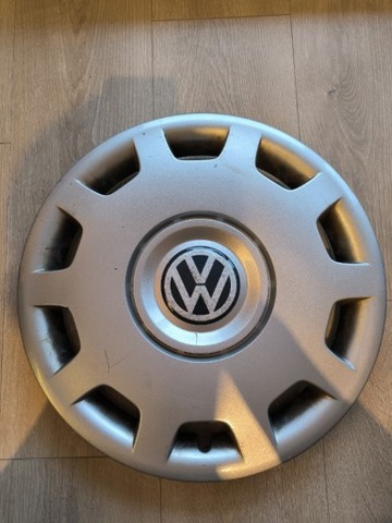 TAPACUBO VW VOLKSWAGEN PASSAT B5 GOLF BORA 15  