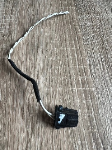 ФІШКА ФІШКА AUDI VW SEAT SKODA 4E0971942 
