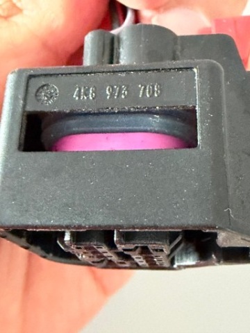 ФІШКА / ФІШКА ФАРИ 8-PIN AUDI VW 4K8973708 