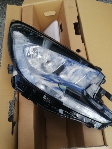 TOYOTA AYGO LAMP RIGHT  