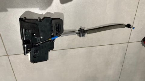 ЗАМОК ДВЕРІ ЛІВИЙ ЗАД AUDI A6 A7 Q8 4K 4K8 4K0839015L 