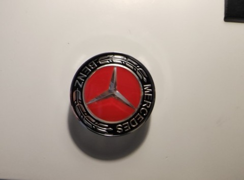 КОВПАЧОК MERCEDES 68MM , NOWY. 