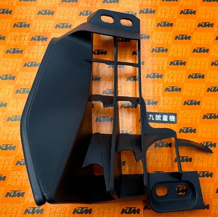 ЗАХИСТ РАДІАТОР ЛІВА DO KTM DUKE 125 NR: 93035034000 НОВА 