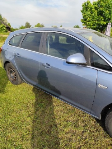 ДВЕРІ OPEL ASTRA J УНІВЕРСАЛ Z22M P/L 