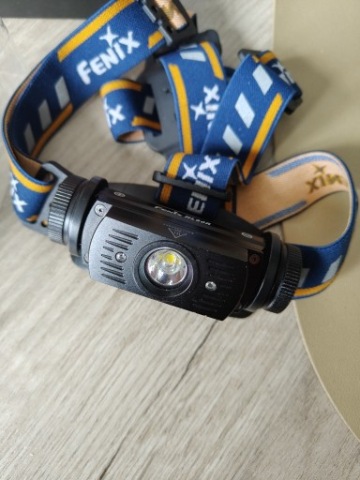 ПЕРІД FENIX HL 60R 