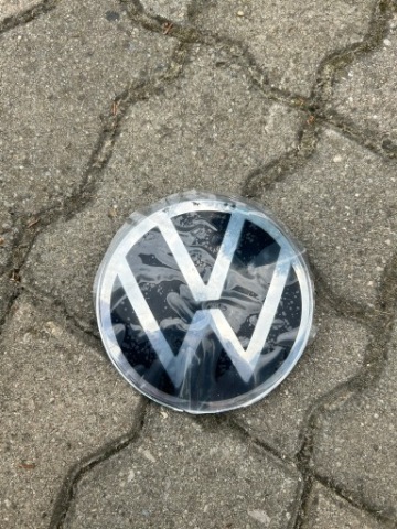 VOLKSWAGEN ЕМБЛЕМА ЛОГОТИП ACC OE 5H0853601M 