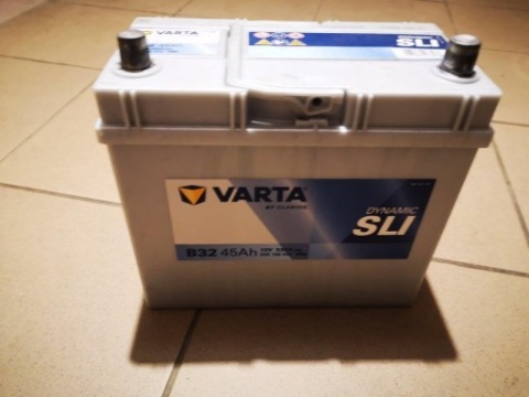 АКУМУЛЯТОР VARTA BLUE DYNAMIC B32 45AH 330A EN P+ JAPAN 