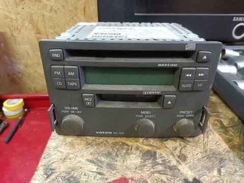 RADIO VOLVO V40  