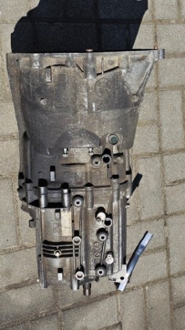 КОРОБКА ПЕРЕДАЧ МЕХАНІКА / МЕХАНІЧНА ZF 2.0D 1069401018 