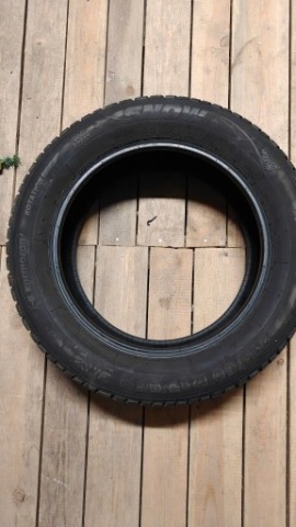 ВЖИВАНІ ШИНИ ЗИМОВІ KORMORAN SNOW 215/60/R17 2023R BIEZNIK 7MM 