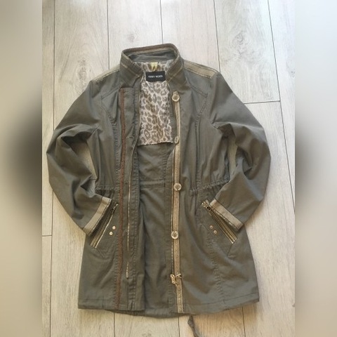 Kurtki damskie jesienne, zimowe, wiosenne Tova Modne kurtki Kurtki damskie jesienne, zimowe, wiosenne Tova Modne kurtki