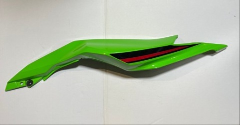 ОБТІЧНИК ЗАДНЯ ПРАВА ПЛАСТИК KAWASAKI ZX-4RR 2025 OEM ZX4R СИДІННЯ 