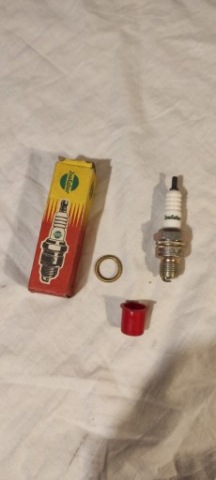СВІЧКА ISOLATOR ZM14-225 DDR GDR 
