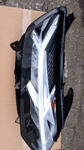 ФАРА ПРАВА DACIA SANDERO LOGAN JOGGER 260102586R ДУЖЕ В ХОРОШОМУ СТАНІ 