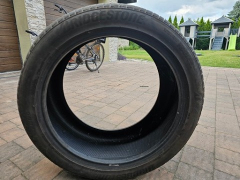 ШИНА ЛІТНЯ BRIDGESTONE 295/40 R21 DOT22 