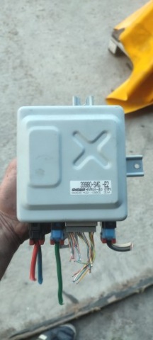 БЛОК УПРАВЛЕНИЕ УСИЛИТЕЛЯ HONDA CIVIC 39980-SMG-E2 