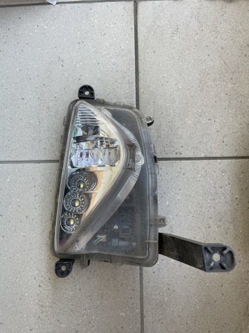 Lampa halogen led prawa Toyota prius 4 (2016) 