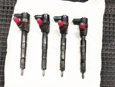 ФОРСУНКА ALFA ROMEO FIAT 1.9 2.4 JTD 0445110111 