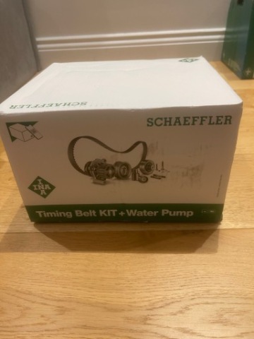 SCHAEFFLER КОМПЛЕКТ РЕМНЯ РОСПОДІЛЬНИКА + НАСОС ВОДИ 530 0197 31 INA 
