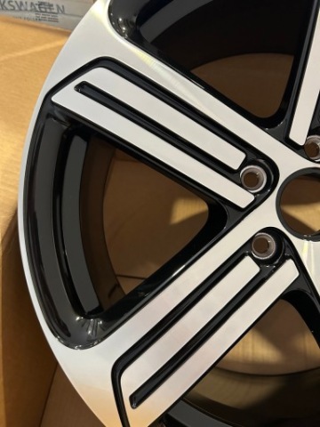 ДИСК CADIZ OEM VW 8J19H ET50 5X112 R19 5G0601025AH 