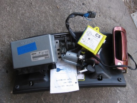 БЛОК КЕРУВАННЯ ДВИГУНА ,IMMO, КАРТА CODE ,ЗАМКИ ,STACYJKA-LANCIA KAPPA T 220 PS 