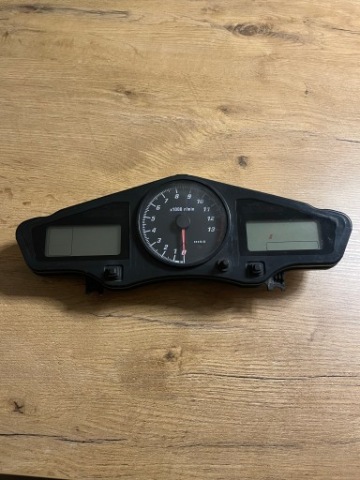 ПРИБОРНА ПАНЕЛЬ ПАНЕЛЬ ПРИЛАДІВ HONDA VFR800 VTEC 2002 БЕЗ ABS 