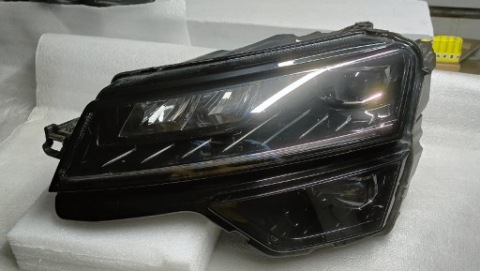 SKODA KAROQ ФАРА ЛІВА 57B941015D 