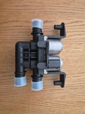 КЛАПАН ELEKTROКЛАПАН ОБІГРІВАЧА 64116910544 BMW X3 X5 X6 E70 E72 E83 F85 F86 