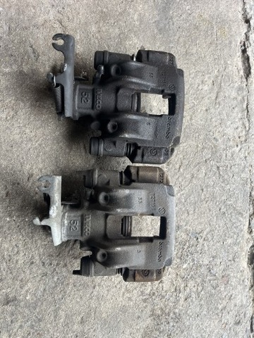 CALIPER REAR OE IVECO DAILY VI PLUS CLIP 2XLEWA  