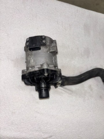 BMW X5 F15 N57 M50D ДОДАТКОВА НАСОС ВОДИ 