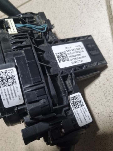 ПЕРЕКЛЮЧАТЕЛІ , СТРІЧКА AIR BAG VW 5K0953549E 
