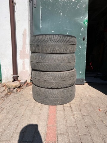 ШИНИ ЗИМОВІ 4 X MICHELIN ПУЛЬТ ALPIN 5 SUV 245/45 R20 SOPOT 