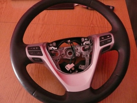 STEERING WHEEL TOYOTA VERSO 2010 UZYWANA  