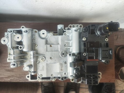 CONTROL UNIT BOX GEAR MAZDA 5 6 FZ21 21 EM1H  