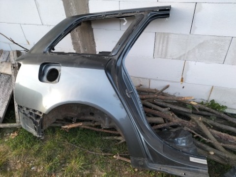 ЧЕТВЕРТЬ ЗАД AUDI A4 B7 КРИЛО ЗАДНІЙ ПРАВИЙ 