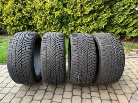 ШИНИ BRIDGESTONE BLIZZAK LM005 285/40 R21 2023/2024 