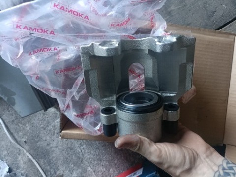 KAMOKA JBC0079 СУПОРТ ГАЛЬМА JBC0079 ПЕРЕДНІЙ ЛІВИЙ AUDI 