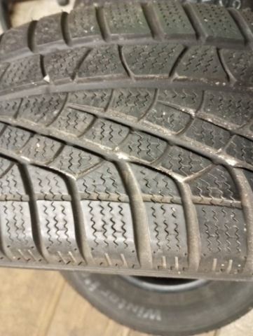 ЗИМА 235/60 R16 100H PIRELLI 7MM АБО 215/65/16 - МАЙЖЕ НОВА 