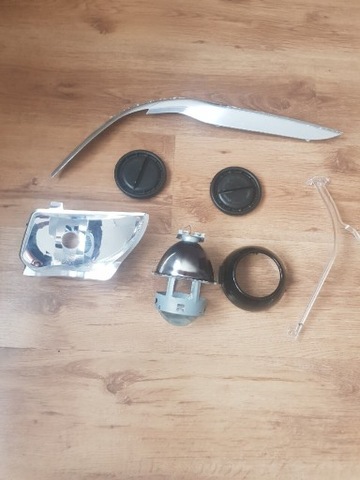 PIEZAS DE REPUESTO PARA FAROS OPEL ASTRA K (PRAWY)  