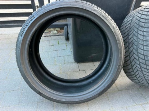 ШИНА ЗИМОВА BRIDGESTONE BLIZZAK LM005 245/35R20 95W XL RANT DOT 3423 