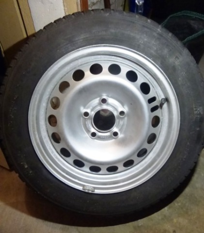 KOLA,FELGA+ ШИНИ BARUM POLARIS 2 RADIAL 185/65R15 88T 