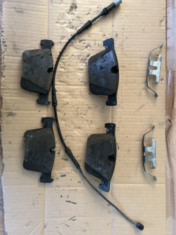 КОЛОДКИ ПЕРІД + ДАТЧИК BMW F 2 3 4 (34 10 6 859 181) 